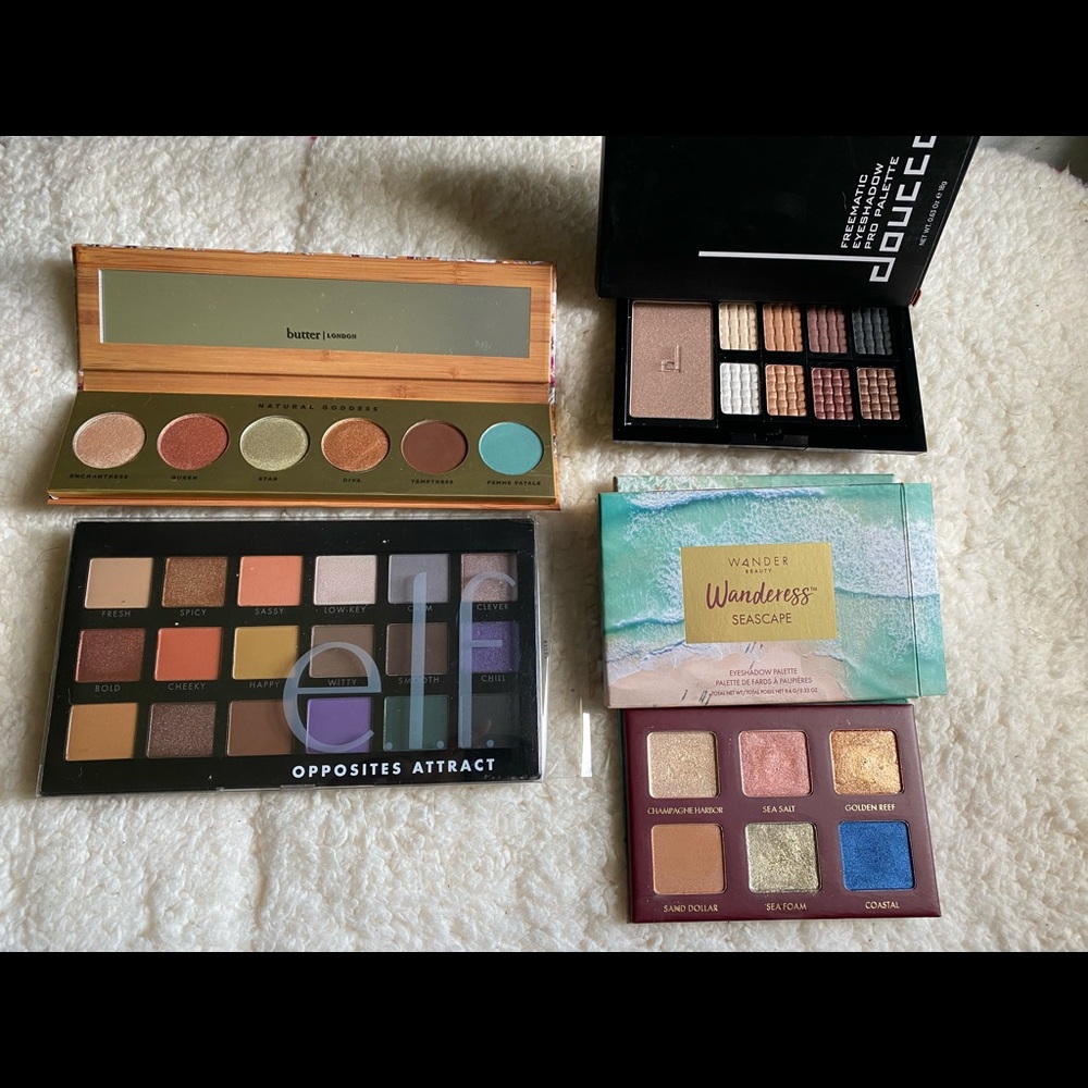 Eyeshadow palette bundle